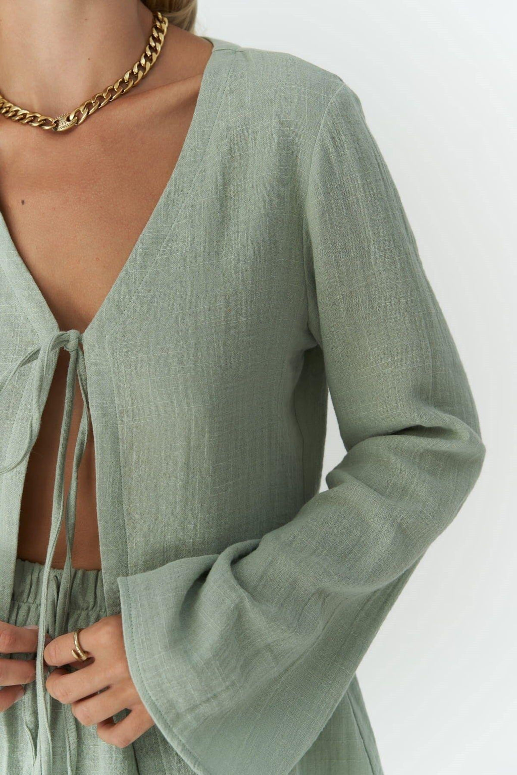 Flared sleeve cotton top with matching shorts