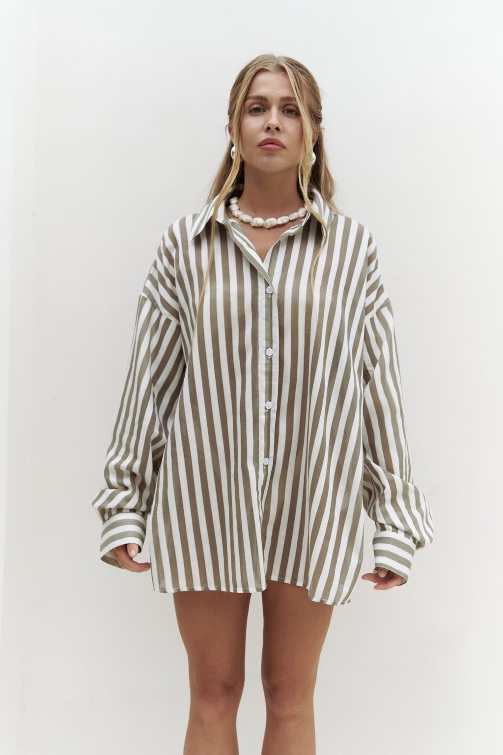 Long-sleeve cotton striped shirt in khaki – SHAÉN EASE Collection